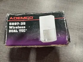 5897-35 Ademco Wireless Dual Tec Motion Detector