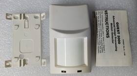 Ademco 781410005105 2 Pcs. Quest 2000 Microwave/pir Motion Sensor
