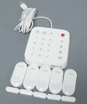 Ss1501 Arlo Home Security System With Wired Keypad Sensor Hub And Sensors
