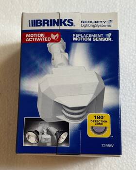 Brinks 039208960236 Outdoor Security Infrared Motion Sensor Detector #7295w White Nib