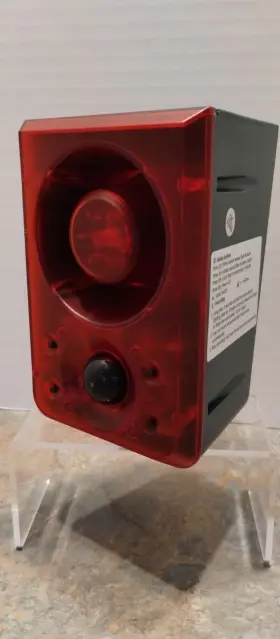 Comboss 032955049135 Motion Sensor Sound Alarm Outdoor Solar Adjustable Volume 130db Strobe Light