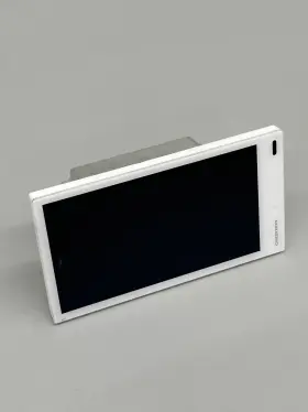 Tsw-570pr-w Crestron M201923001 Touch Screen Portrait White - Fair
