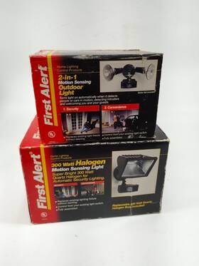 First Alert Pir805 2 In 1 Security Motion Sensing Floodlight/300 W Halogen Lot
