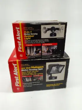 Pir805 First Alert 2 In 1 Security Motion Sensing Floodlight/300 W Halogen Lot