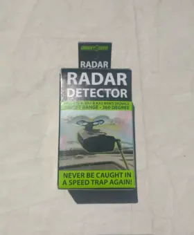 Gadget Gear 794080232108 Radar Detector 1000 Ft Range New Gadget Gear 794080232108 Radar Detector 1000 Ft Range New