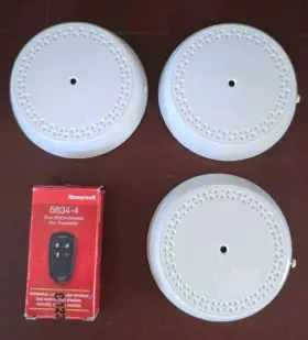 Honeywell 886618229312 3 Sixgb Six Two-way Wireless Glassbreak Detector And One Remote Honeywell 886618229312 3 Sixgb Six Two-way Wireless Glassbreak Detector And One Remote