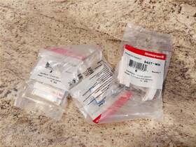 Honeywell 946t New Magnetic Contact Home Business Security Alarm 945t-wh - Lot Of 3