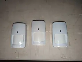 Dt-7235 Honeywell Lot Of 3 Dt7235 Dual Tech Motion Detectors