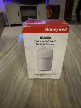 Is3050 Honeywell Pir Motion Detector - White 53 X72