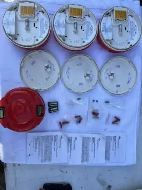 En1242 Inovonics 6549 Wireless Smoke Detector Transmittor Model No. En1242 Inovonics 6549 Wireless Smoke Detector Transmittor Model No.