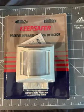 Keepsafer 093863000782 Vintage Passive Infrared Motion Detector - New/sealed