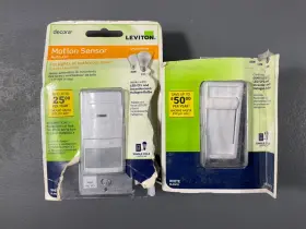 R12-ips02-1lw Leviton Lot Of 2 - Decora Universal Motion Sensor For Lights Auto On Single Pole