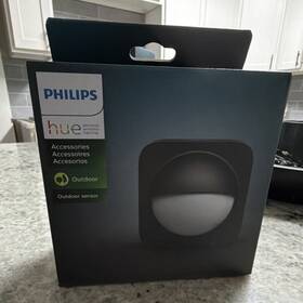 Philips 9290030674 Hue Outdoor Wireless Motion Sensor