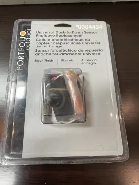 0304434 Portfolio 40800 Outdoor Universal Dusk To Dawn Replacement Sensor New In Box 0304434 Portfolio 40800 Outdoor Universal Dusk To Dawn Replacement Sensor New In Box