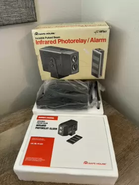 49-307 Radioshack Safe House Radio Shack Invisible Pulsed Beam Infrared Photorelay Alarm