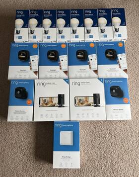 Ring 8as1s7-0en0 Smart Lighting Motion Sensor And Bridge With Par38 Led Bulbs 2cameras