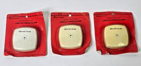 Safe House 49-615 3 Vintage Light Activated Alarms #49-615 Nos