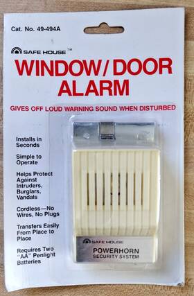 Safehouse 49-494a Radio Shack Safe House Powerhorn Window / Door Alarm