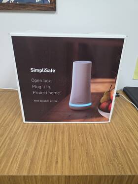 Simplisafe 815017029872 The Shield 9 Piece Home Security System New In Box