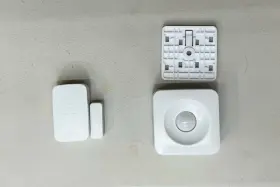 3300-s Smartthings 3305-s Open/close Sensor And Motion . Used Working