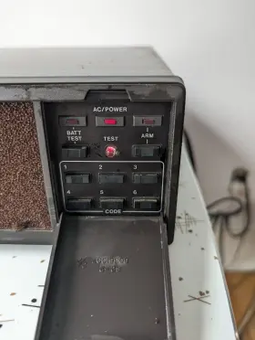 49-304 Tandy Safe House Ultrasonic Intrusion Alarm Radio Shack Vintage Parts 49-304 Tandy Safe House Ultrasonic Intrusion Alarm Radio Shack Vintage Parts