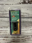 Intermatic Light Sensor NE1C Screw-in Photo Control Single Cell Indoor/outdoor New. Price: $7.19.