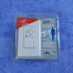 Motion Activated Leviton Decora White 300W Incandescent Light Control 607-6780-W Open. Price: $7.71.