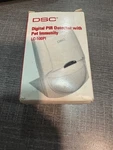 Dsc Digital Pir Motion Detector With Pet Immunity LC-100PI White New Open. Price: $14.25.